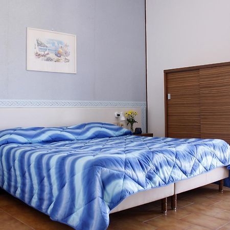Hotel Eufemia Isola delle Femmine Kültér fotó